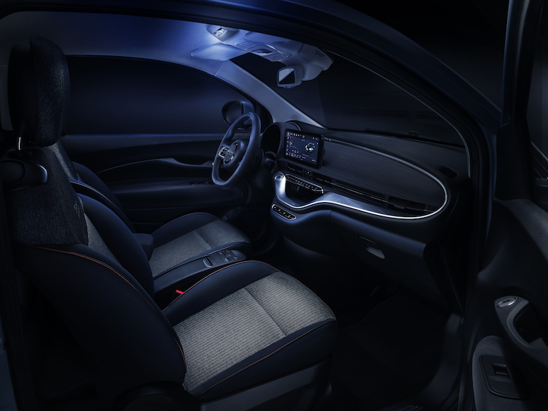 Mopar veste la nuova Fiat 500 come un abito su misura Mopar veste la nuova Fiat 500 come un abito su misura