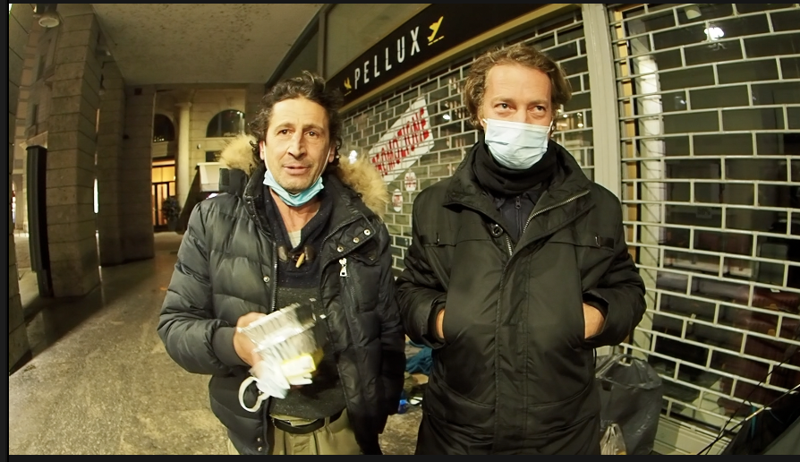 Le voci dei senzatetto nelle notti di Milano, il videoreportage Le voci dei senzatetto nelle notti di Milano, il videoreportage