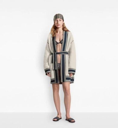 Moda, Dior presenta la prima collezione ‘per stare in casa’