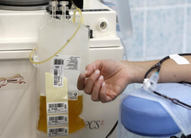 Plasma iperimmune, piano per boicottarlo: ostacoli, burocrazia, zero raccolta