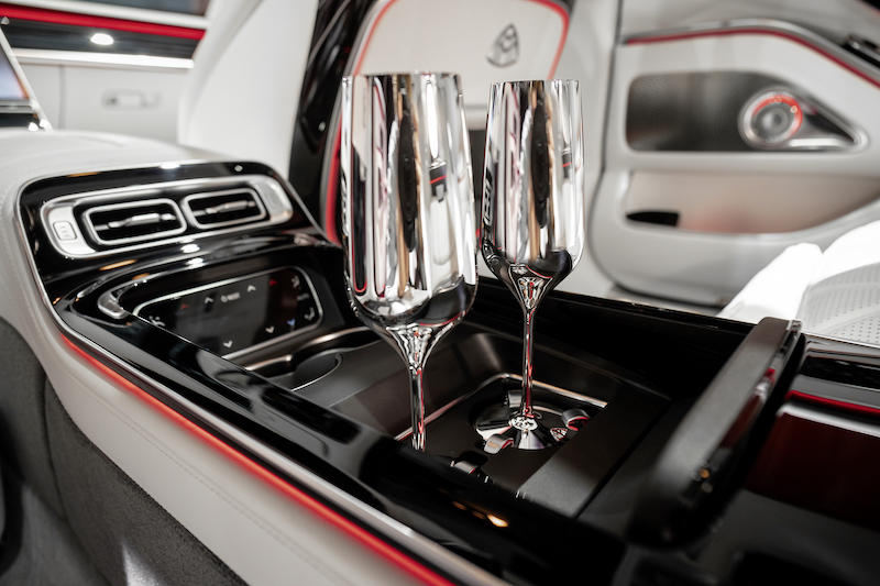 Esclusiva e high-tech arriva la nuova Maybach Classe S Esclusiva e high-tech arriva la nuova Maybach Classe S