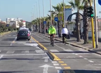 Ostia, la pista ciclabile fa paura. L’appello di Francesco Giro per cambiarla