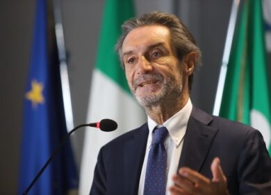 Fontana: “Lombardia da zona gialla, ma non voglio correre”