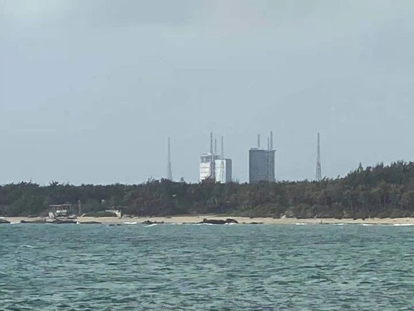 Cina, lanciata con successo la sonda Chang-e 5: raccoglierà rocce sulla Luna