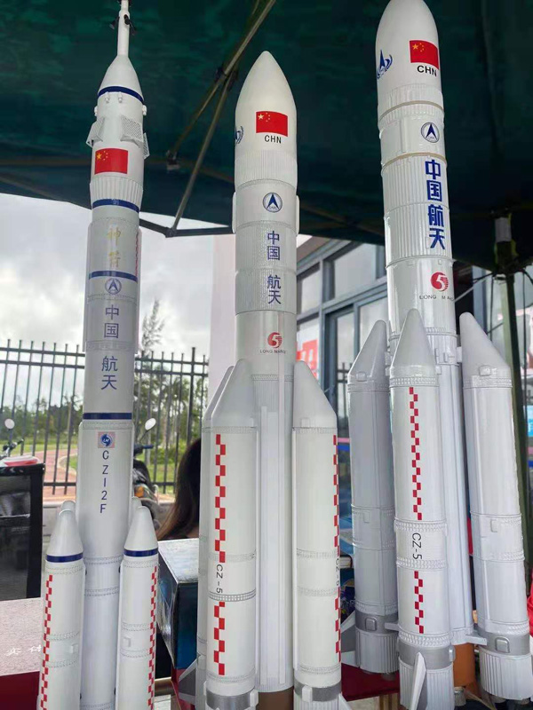 Cina, lanciata con successo la sonda Chang-e 5: raccoglierà rocce sulla Luna