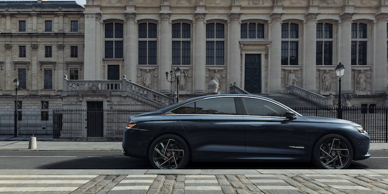 DS9 E-Tense, inizia la commercializzazione in Italia