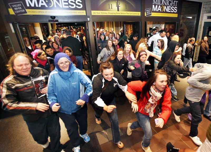 Confcommercio Milano: “Black Friday: boom online, crollano i negozi” Confcommercio Milano: “Black Friday: boom online, crollano i negozi”