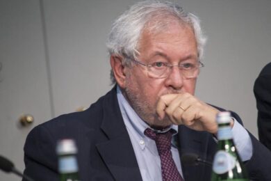 Casse e fondi, il governo bussa alla porta. Rumors