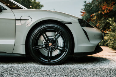 Pirelli Elect, il pneumatico specifico per veicoli elettrici e plug-in