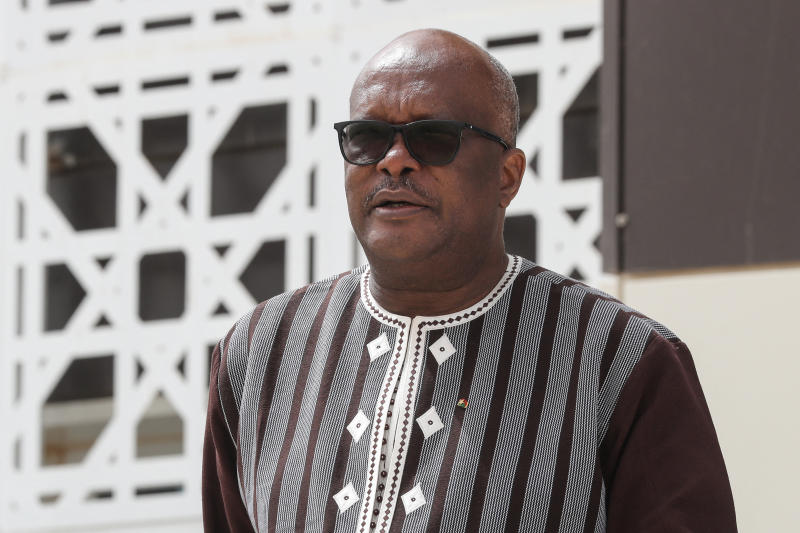 Burkina Faso, Kaboré rieletto presidente: un voto minacciato da al-Quaeda e Is Burkina Faso, Kaboré rieletto presidente: un voto minacciato da al-Quaeda e Is