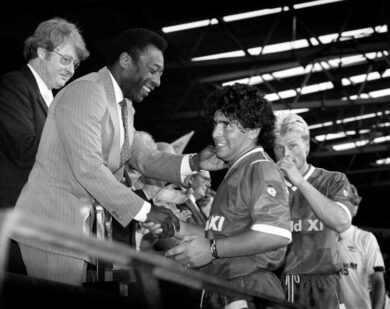 Maradona, quando disse a Pelé… Due grandi campioni del calcio a confronto