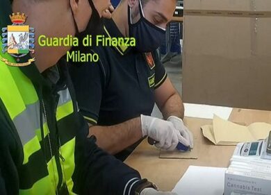 Linate, 50 chili di droga nella posta proveniente dall’Olanda