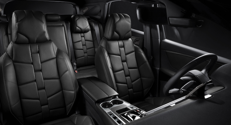 DS 7 CROSSBACK E-TENSE 4X4, tecnologia e ADAS per viaggiare in sicurezza