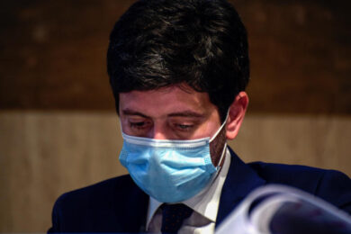 Covid, Speranza: “Dal 29/11 Lombardia, Calabria e Piemonte in zona arancione”
