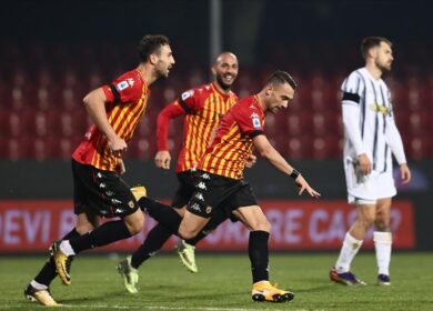 Ronaldo resta a casa e la Juventus di Pirlo si perde (1-1) a Benevento