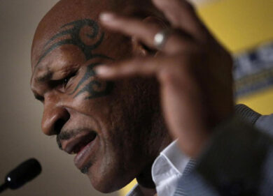 Tyson, in parità il duello con Roy Jones. Mike ricorda Diego Maradona