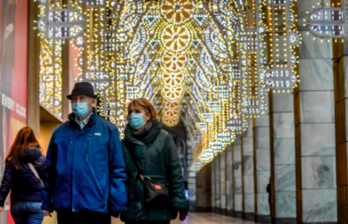 Covid, Natale? Coprifuoco alle 22. Ecco chi potrà muoversi fra le Regioni