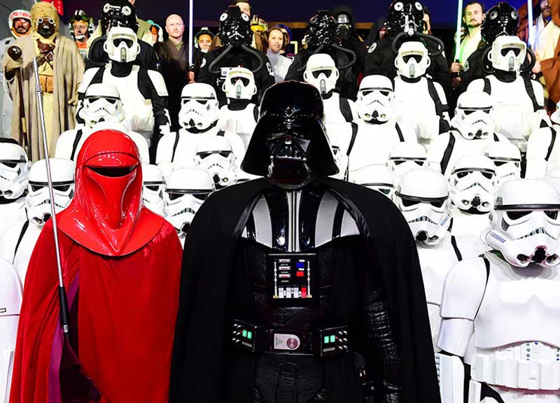 Galleria foto 'Star Wars, muore a 85 anni David Prowse, il Darth Vader di Guerre Stellari' - foto 1