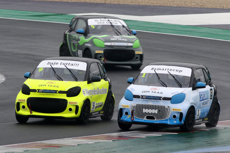 Merbag e Fulvio Ferri si aggiudicano il titolo 2020 della smart e-cup Merbag e Fulvio Ferri si aggiudicano il titolo 2020 della smart e-cup