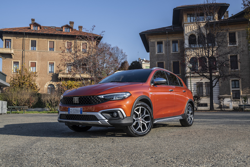 Ecco la nuovo Tipo Cross, l’auto per le famiglie non banali