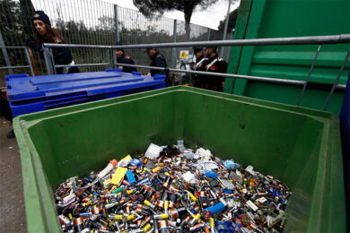 Traffico illegale di rifiuti tra Roma, Napoli e la Romania: 23 arresti