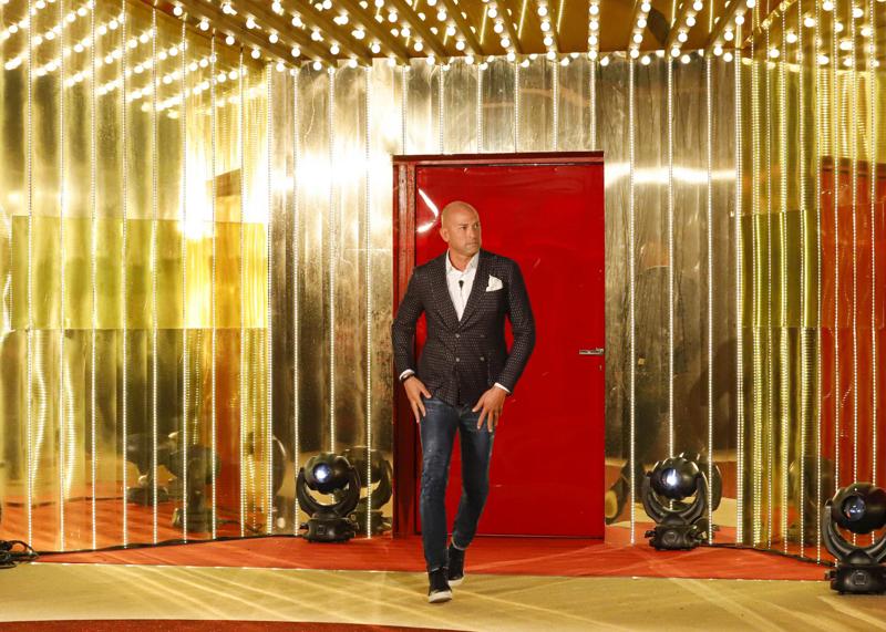 Grande Fratello Vip 5, Malgioglio svela l’ingresso di concorrenti gay. “Qui..” Grande Fratello Vip 5, Malgioglio svela l’ingresso di concorrenti gay. “Qui..”