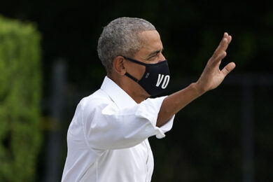 Covid, Obama: “Mi fido della scienza, pronto a farmi vaccinare in diretta tv”