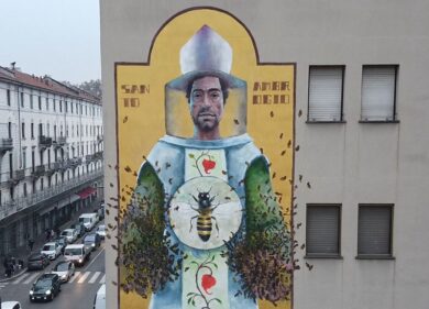 Sant’Ambrogio, murale a Milano per il patrono. FOTO
