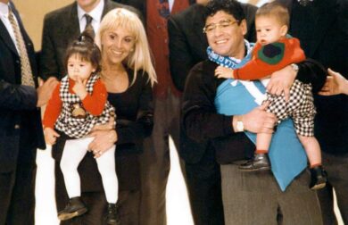 Maradona, clamorosa scoperta nel testamento: escluse le…