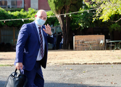 Crimi: “Tutto andrà come deve andare. La riforma del Mes chiude un capitolo”