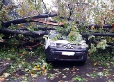 Maltempo sferza l’Italia, allerta rossa a Nord-Est