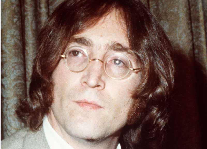 John Lennon, 40 anni fa la morte: fra complotti e curiosità John Lennon, 40 anni fa la morte: fra complotti e curiosità