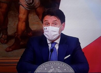 Salvini pop, Renzi snob. E Conte…I social? Inquinano la politica