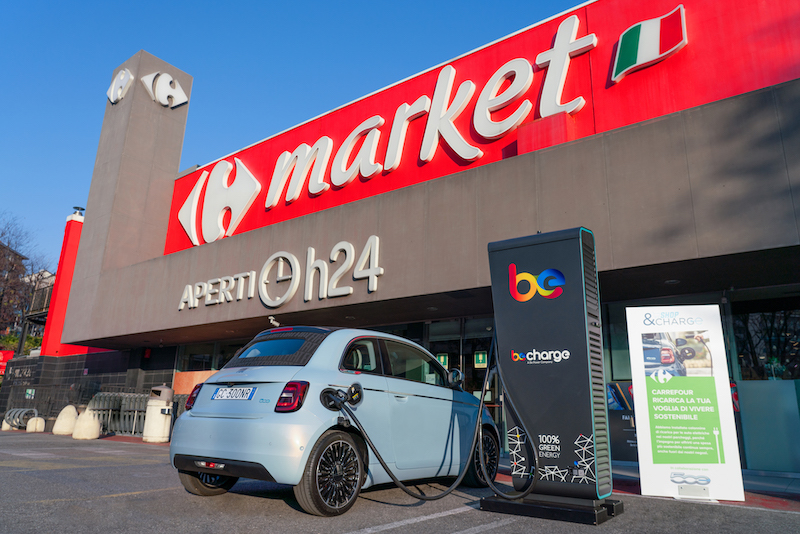 FCA e Carrefour presentano “Shop & Charge”