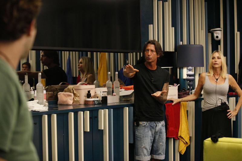 Grande Fratello Vip 5, Dayane Mello squalificata? Fake news. Ecco perché (e video) Grande Fratello Vip 5, Dayane Mello squalificata? Fake news. Ecco perché (e video)