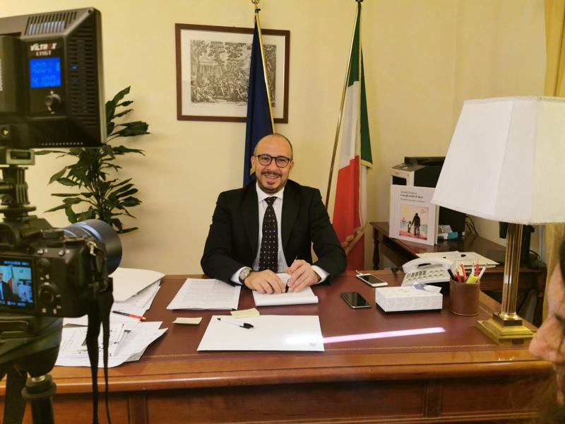 Italia viva: “Conte mangerà il panettone. Sarà crisi? Dipende solo da lui” Italia viva: “Conte mangerà il panettone. Sarà crisi? Dipende solo da lui”