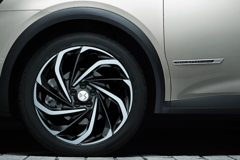 Nuovi allestimenti per la DS 7 CROSSBACK Nuovi allestimenti per la DS 7 CROSSBACK