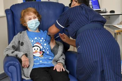 Vaccini per il Covid-19: ne arrivano tre, come chiarire i tanti dubbi?