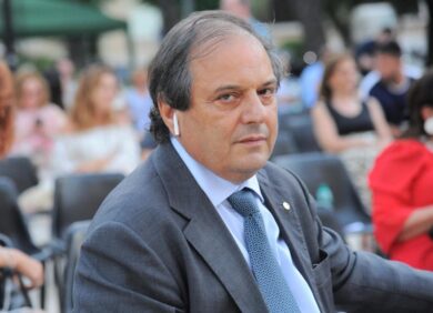 Recovery, Ordine dei medici a Conte: “Solo 9 mld alla sanità? Sconcertati”