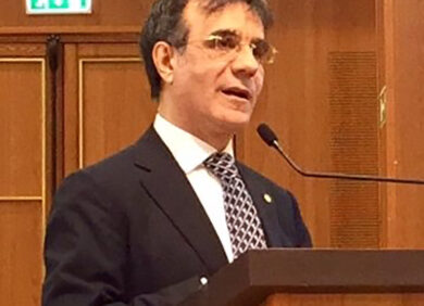 Una farmacia mobile eseguirà tamponi gratuiti in tutta la provincia di Napoli