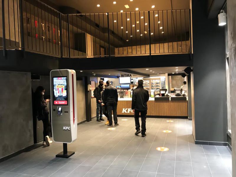 Kentucky Fried Chicken: nuova apertura a Milano in piazzale Loreto Kentucky Fried Chicken: nuova apertura a Milano in piazzale Loreto