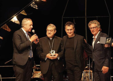 “Napoli c’è”, il Premio promosso da Rogiosi Editore si adegua al virtuale