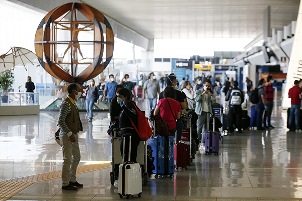 Coronavirus, Fiumicino e Ciampino al collasso: “Ripresa del settore nel 2023” Coronavirus, Fiumicino e Ciampino al collasso: “Ripresa del settore nel 2023”