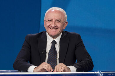 Trombati ed ex assunti in Regione  Segnalazione all’Anac contro De Luca