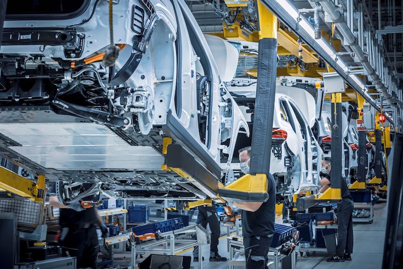 Mercedes: offensiva elettrica entro il 2022 sei nuovi modelli EQ Mercedes: offensiva elettrica entro il 2022 sei nuovi modelli EQ