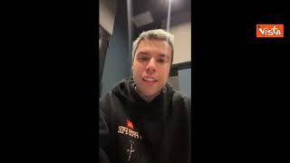 Fedez Babbo Natale in Lamborghini, polemica sui soldi regalati in strada.VIDEO