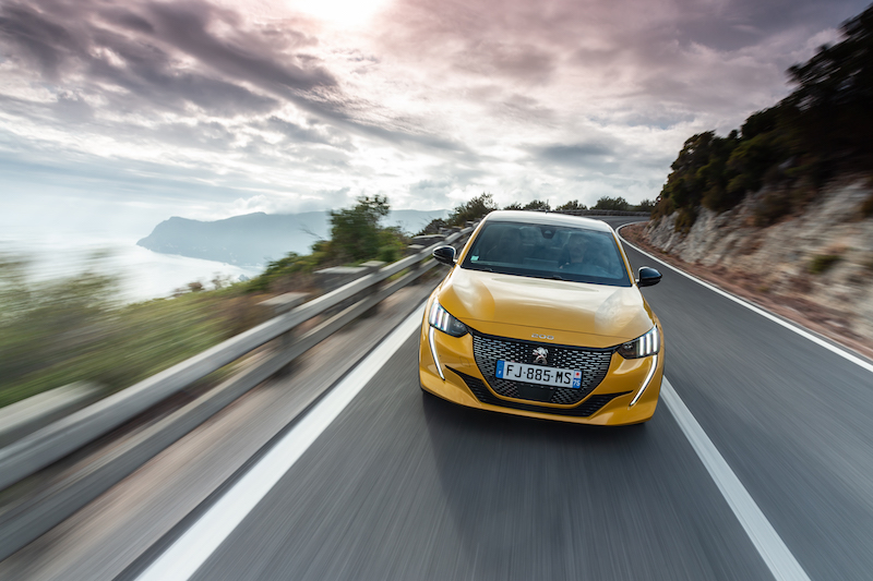 Nuova Peugeot 208 eletta miglior “Imported Car Of The Yaer” in Giappone Nuova Peugeot 208 eletta miglior “Imported Car Of The Yaer” in Giappone