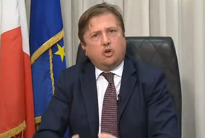 Vaccini, Ruocco ha negoziato con l’Ue. Sileri aveva chiesto le sue dimissioni Vaccini, Ruocco ha negoziato con l’Ue. Sileri aveva chiesto le sue dimissioni