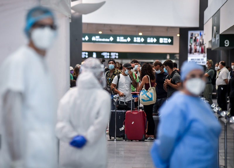 Esodo a Malpensa, Fontana: “Affollamenti evitabili se…” Esodo a Malpensa, Fontana: “Affollamenti evitabili se…”