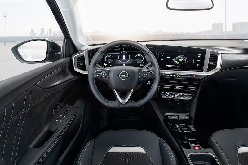 Nuovo Opel Mokka-e si aggiudica il “Connected Car Award” Nuovo Opel Mokka-e si aggiudica il “Connected Car Award”